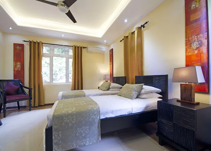 The Palm Seychelles Hotell 4*